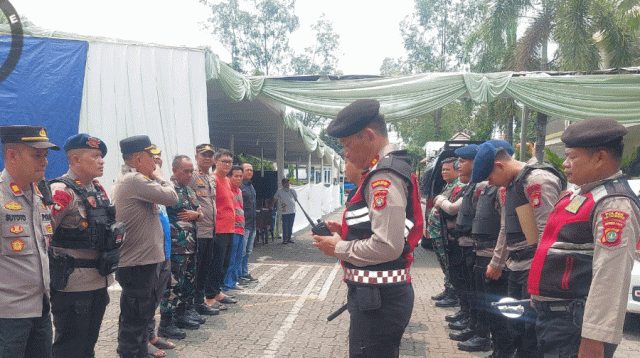 Paskah Kondusif, Libatkan Jihandak PMJ Polsek Jatiuwung Cek Keamanan Dua Gereja