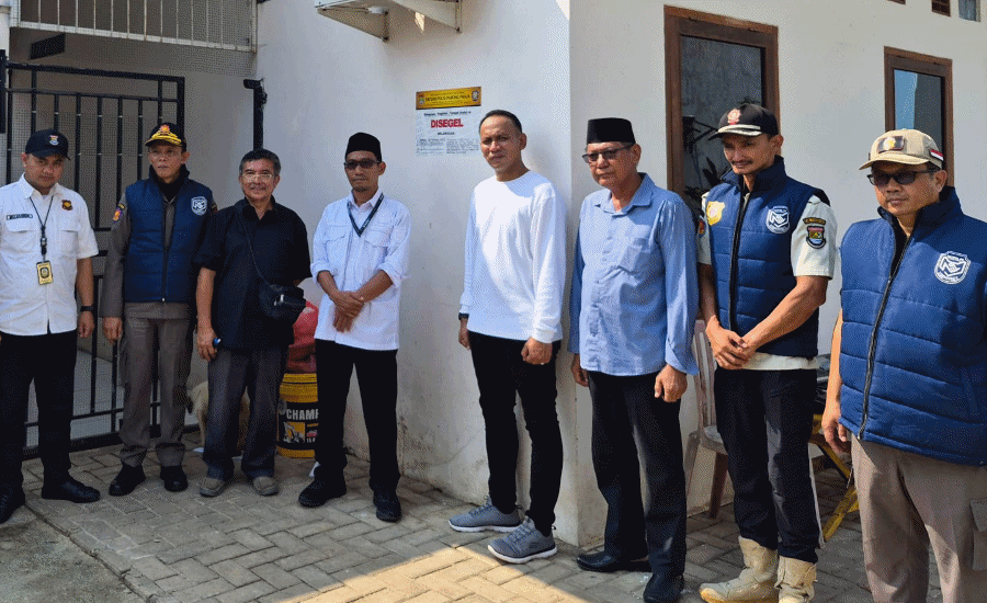 Humanis, Satpol PP Kabupaten Tangerang Segel Kantor Yayasan di Teluknaga
