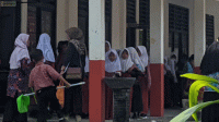 SDN Cikasungka III Wajibkan Siswa Baca Buku Sebelum Belajar, Lawan Rendahnya Minat Literasi