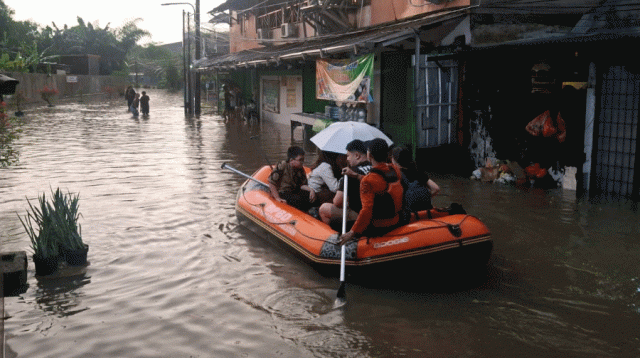 Hujan Deras Picu Banjir dan Longsor di Tangsel, 11 Titik Tergenang dan 9 Lokasi Terdampak