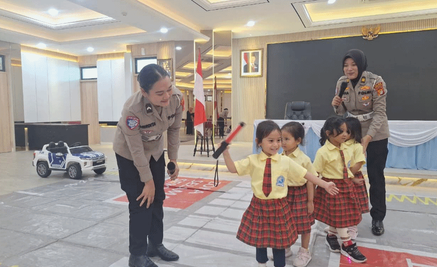 Polisi Sahabat Anak, Sat Lantas Polres Tangerang Selatan Tanamkan Tertib Lalu Lintas Sejak Dini
