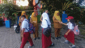 Pembiasaan Pagi di SDN Karawaci 6, Bentuk Karakter Siswa Sejak Dini