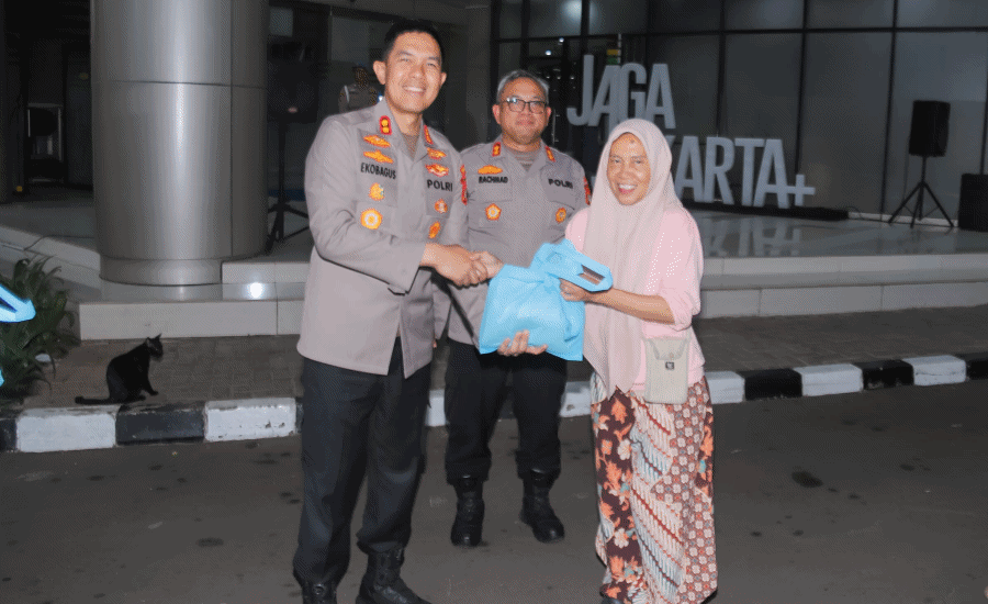 Libatkan Sabuk Kamtibmas, Polres Metro Tangerang Kota Salurkan Bansos ke Warga