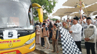 Ketua DPRD Kabupaten Tangerang Lepas 390 Jemaah Haji di Masjid Al Amjad