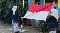 Rayakan Hardiknas, SDN Karawaci 6 Tumbuhkan Nasionalisme Lewat Upacara Bendera