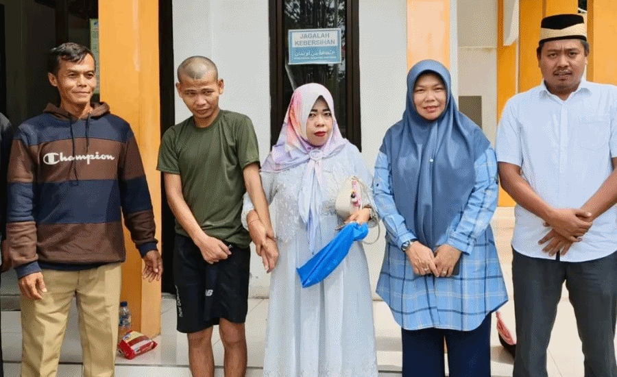 Pemdes Cireundeu Gercep Tangani Warga Gangguan Jiwa