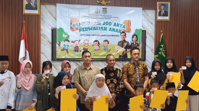 Pertama di Banten, Kejari Kabupaten Tangerang Fasilitasi KIA untuk 200 Anak Yatim