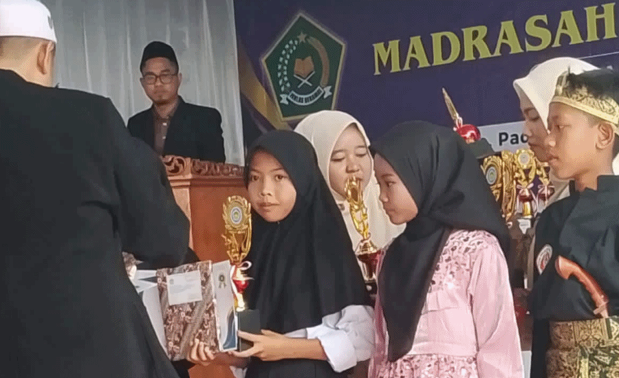 Pelepasan dan Kenaikan MI Daar El-Syifa Sebagai Momentum Reflektif Capaian Pendidikan