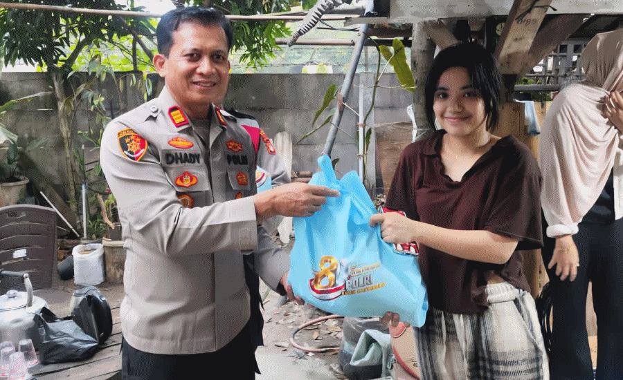Sambut HUT Polri ke-80, Polsek Cisauk Bagikan Sembako untuk Mahasiswa Perantau