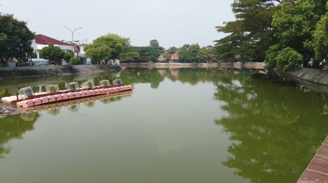 Balong Ranca Lentah memerlukan penataan agar tidak tetlihat kumuh, Senin 1 Juni 2026. Foto : A Fadilah/BantenEkspres.co.id