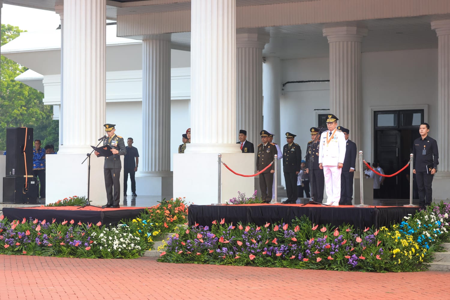 Gubernur Banten, Andra Soni, pimpin upacara Peringatan Hari Lahir Pancasila Tahun 2026 yang digelar di Lapangan Upacara Gubernur Banten, KP3B, Kota Serang, Senin 1 Juni 2026. Foto Pemprov Banten