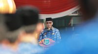 Sekda Kota Tangsel Bambang Noertjahjo menjadi inspektur upacara hari kesadaran nasional di Puspemkot, Serua , Ciputat, Rabu 17 Juni 2026. Foto : Miladi Ahmad/Bantenekspres.co.id Sekda Kota Tangsel Bambang Noertjahjo menjadi inspektur upacara hari kesadaran nasional di Puspemkot, Serua , Ciputat, Rabu 17 Juni 2026. Foto : Miladi Ahmad/Bantenekspres.co.id