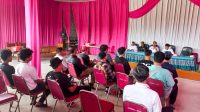 Pemuda Desa Sindang Panon dibekali pelatihan servis AC dan otomotif oleh Kades Didik Darmadi guna tekan pengangguran dan dorong kemandirian usaha. Foto: Pemerintah Desa Sindang Panon