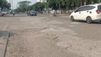 Jalan Modernland