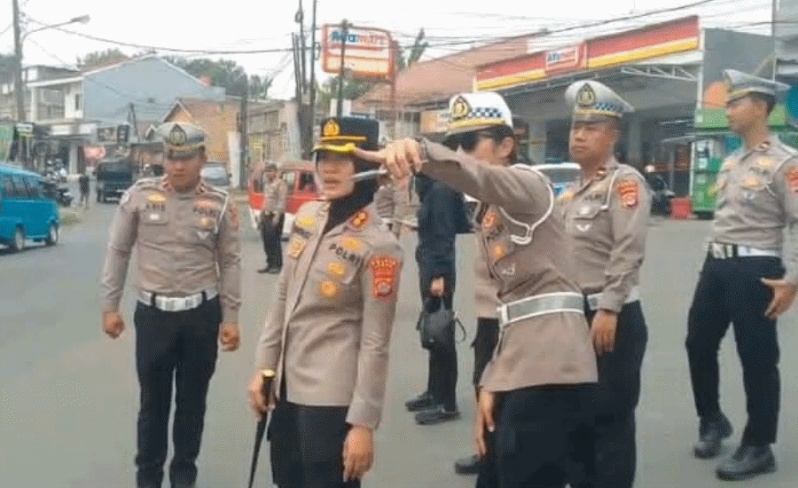 Baru Dua Hari Menjabat, Kapolres Lebak AKBP Arninsi Langsung Cek Titik Rawan Kecelakaan