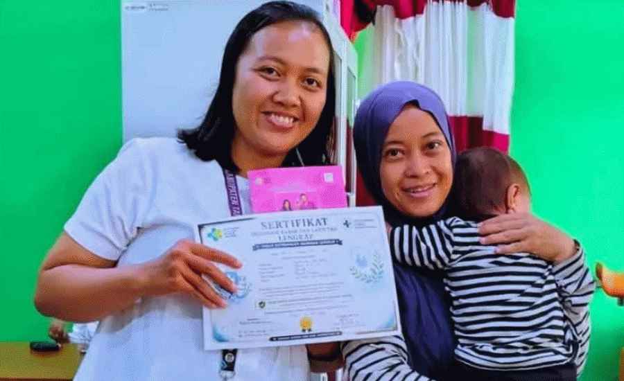 UPTD Puskesmas Curug Beri Sertifikat Penghargaan bagi Balita yang Tuntaskan Imunisasi Dasar Lengkap