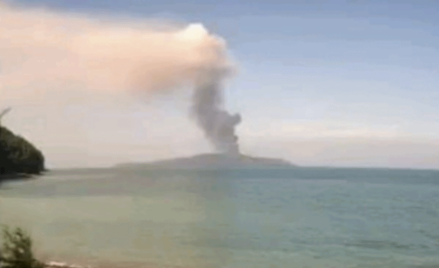 Level III Siaga, Anak Krakatau Erupsi Menerus Hingga Sabtu Pagi
