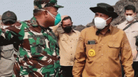 Abu Vulkanik Anak Krakatau Sampai Tangerang, Bupati Minta Warga Gunakan Masker Abu Vulkanik Anak Krakatau Sampai Tangerang, Bupati Minta Warga Gunakan Masker