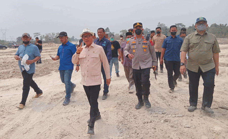 Laporan Masyarakat Desa, Mendes PDT Tutup Galian Tanah di Kragilan