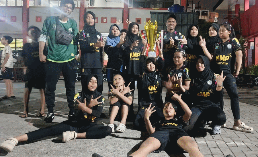 Ekskul Bola Voli Jadi Unggulan di SDN Keroncong Mas Permai