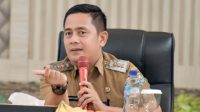 Camat Kelapa Dua Dadang Sudradjat