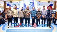 Wali Kota Tangsel Benyamin Davnie didampingi Kepala Bapenda Eki Herdiana, Sekretaris Bapenda Rahayu Sayekti dan para kepala bidang Bapenda foto bersama usai menerima penghargaan Juara 1 Championship TP2DD wilayah Jawa-Bali 20026 di Jakarta, Kamis 24 September 2026