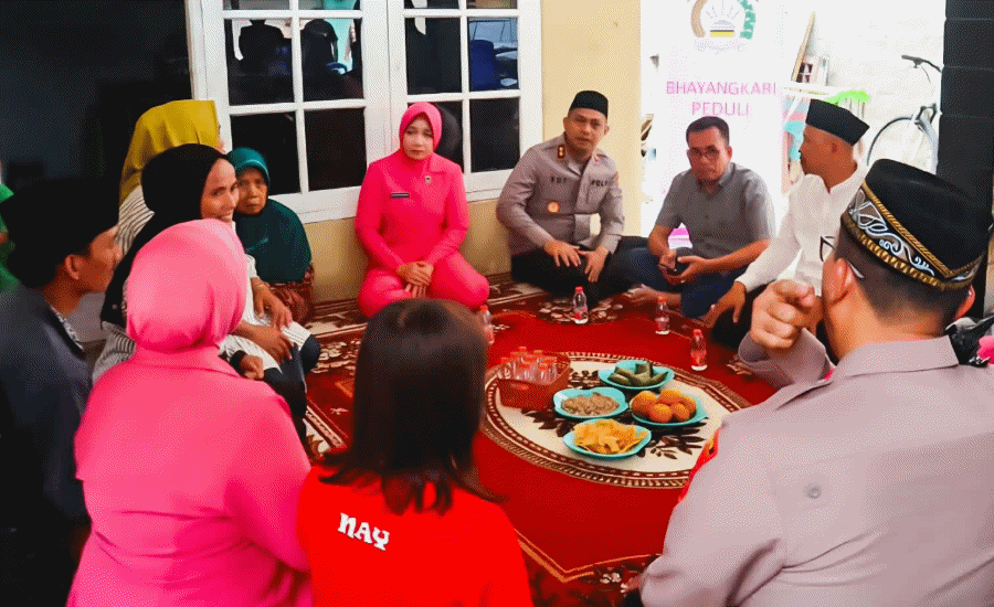 Keluarga Ojol Korban Kecelakaan Dapat Tali Asih Kapolres Tangsel