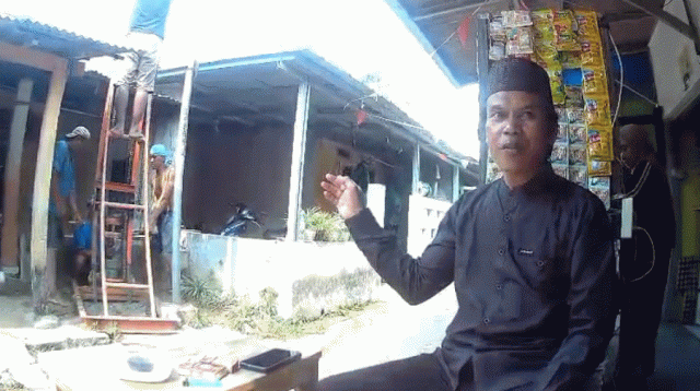Tiga Bulan Krisis Air Bersih, Warga Kunciran Jaya Terpaksa Minta Bantuan Aktivis, Pemerintah Dikritik Lamban