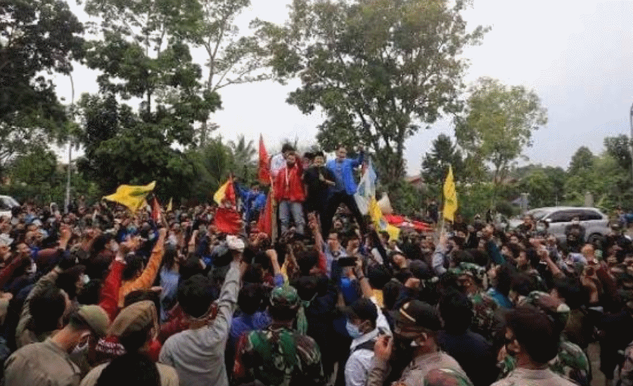 Pembahasan UMK 2027 Tunggu Tanda Tangan Presiden Prabowo