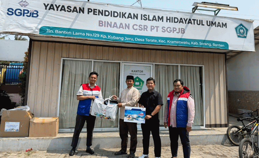 PGN Salurkan 45 Paket Seragam Sekolah untuk Anak Prasejahtera di Cilegon